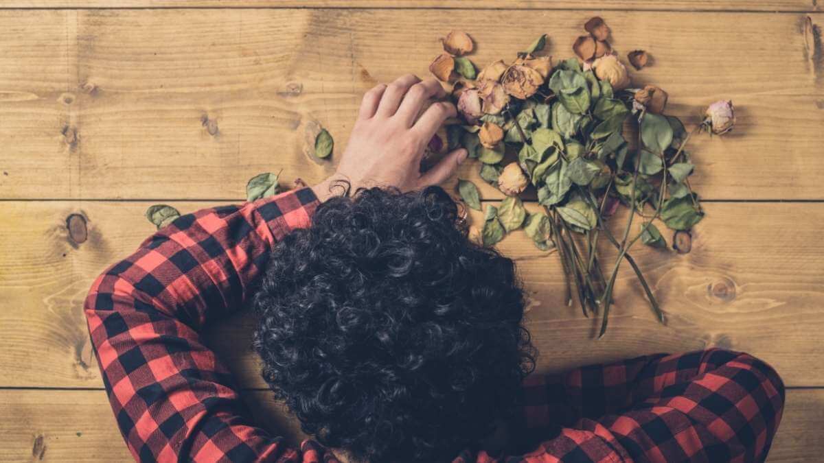 “Help! I’ve fallen in love with my escort!”