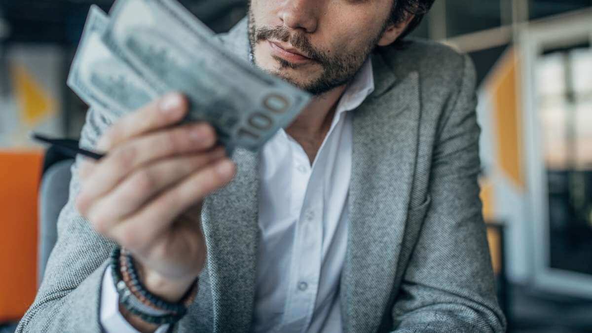 "How much should I spend on a sex worker? Should I risk my money?"