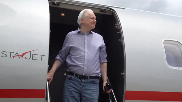 US Government Compelled Julian Assange To Plead Guilty To a Crime He Did Not Commit | Updated