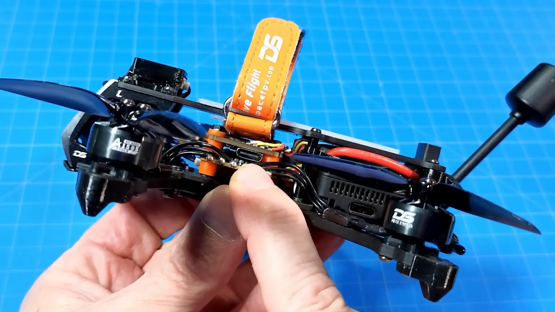 Close-up of the Seeker3 frame and components