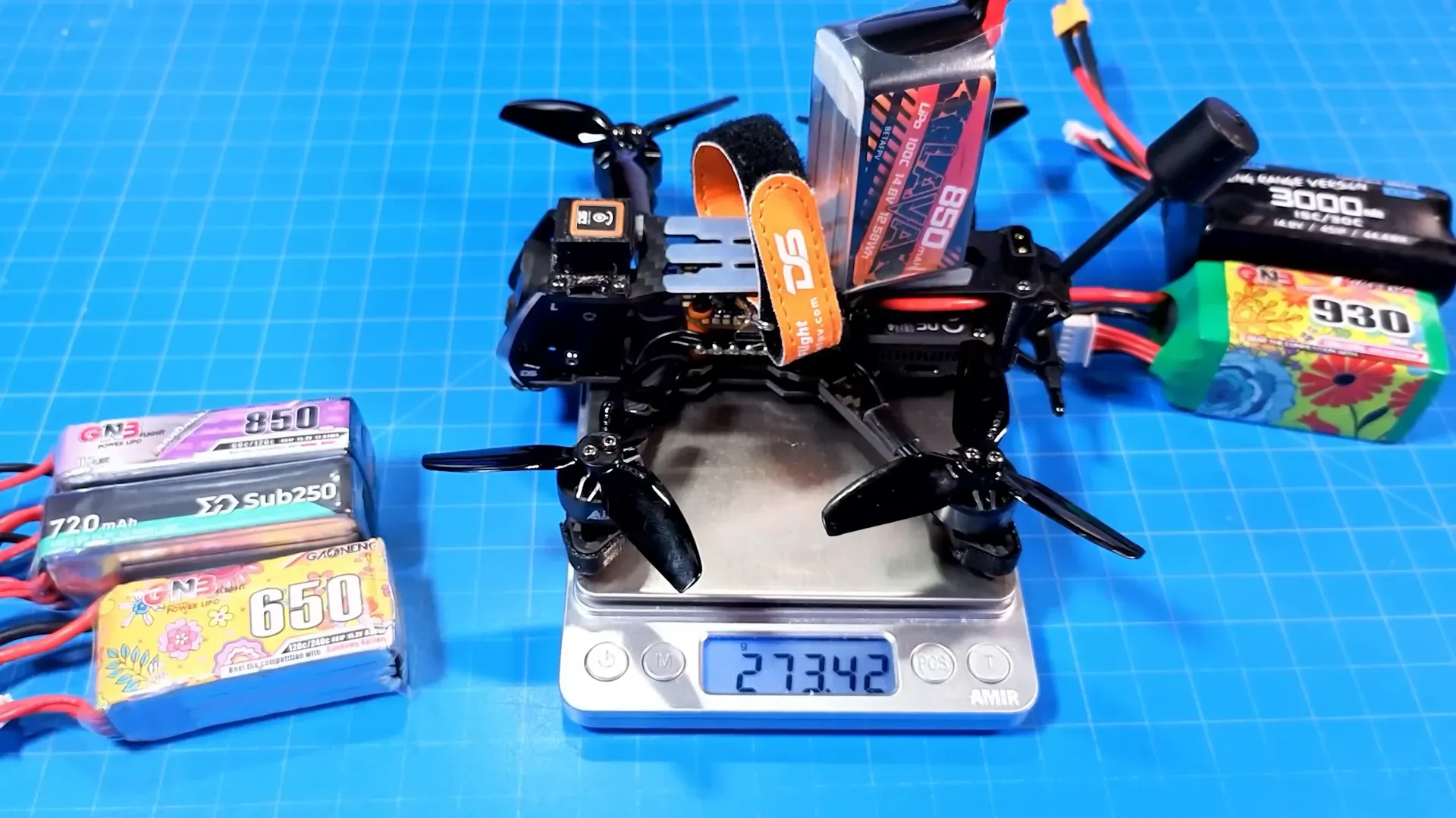 Table of battery types and flight times shown in OSD