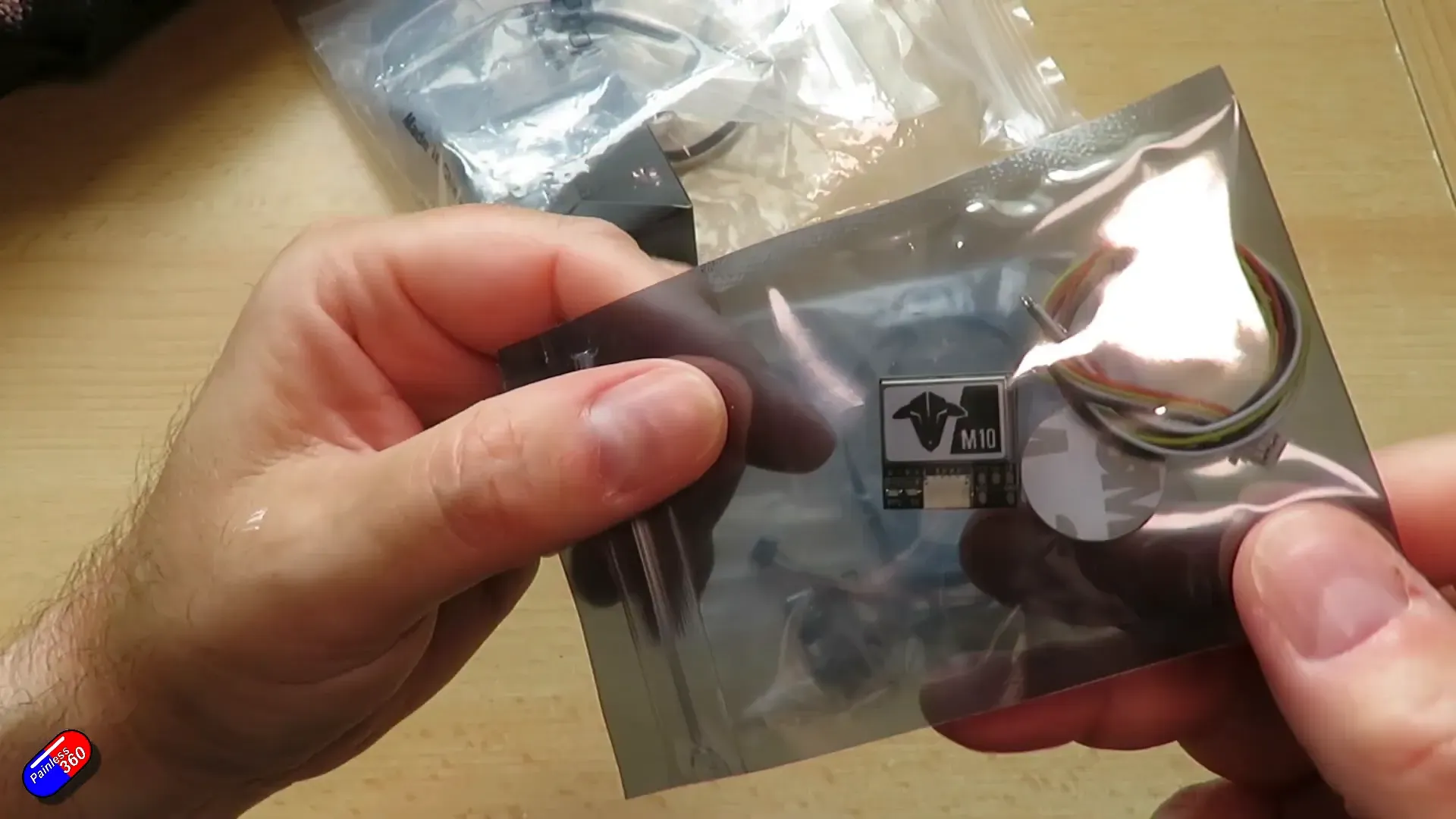 GPS module and accessory cables included with the Chupito kit