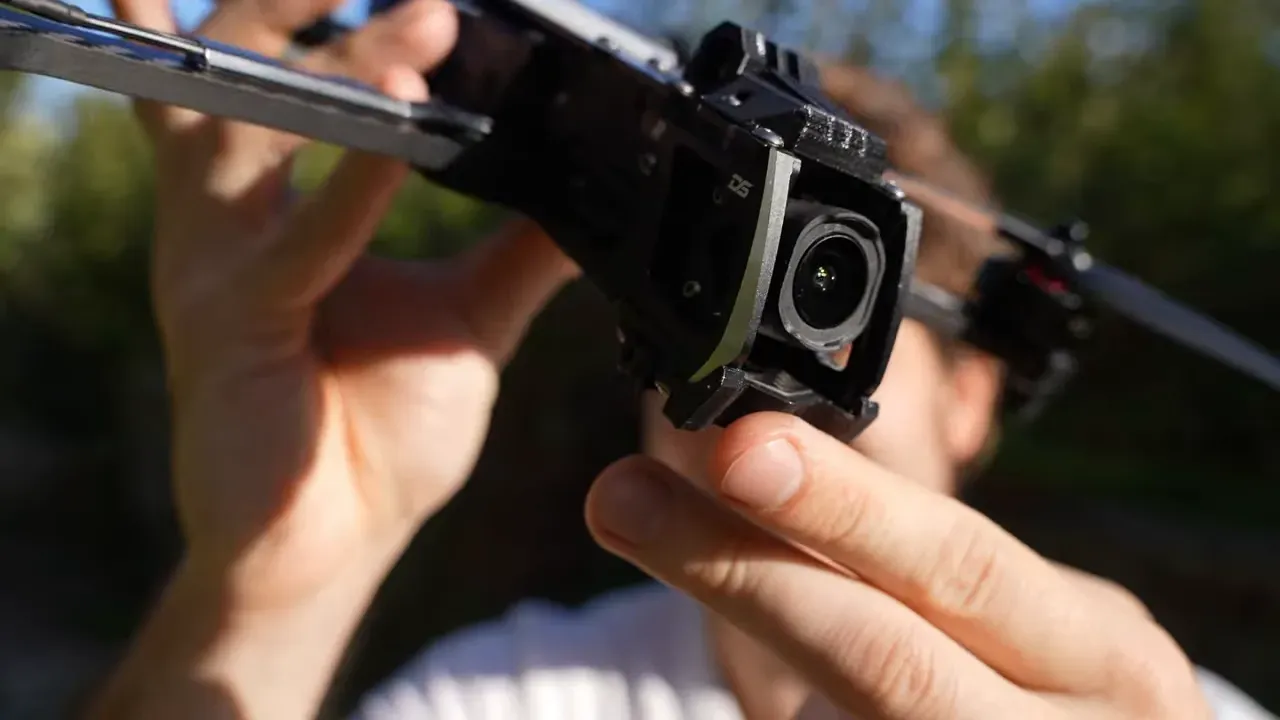 ROC7 flight stack and O4 Pro camera installed in mount