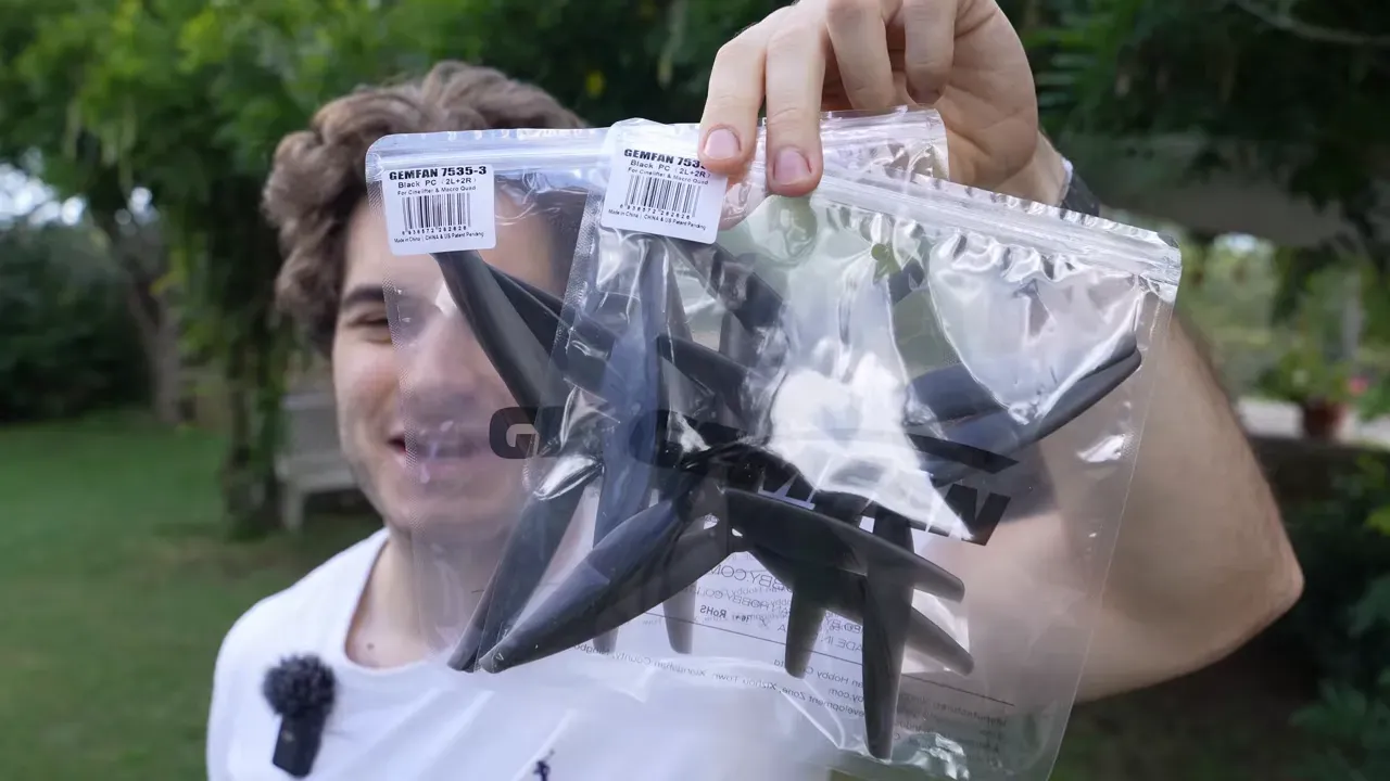 Unboxing showing GemFans props and accessory bag