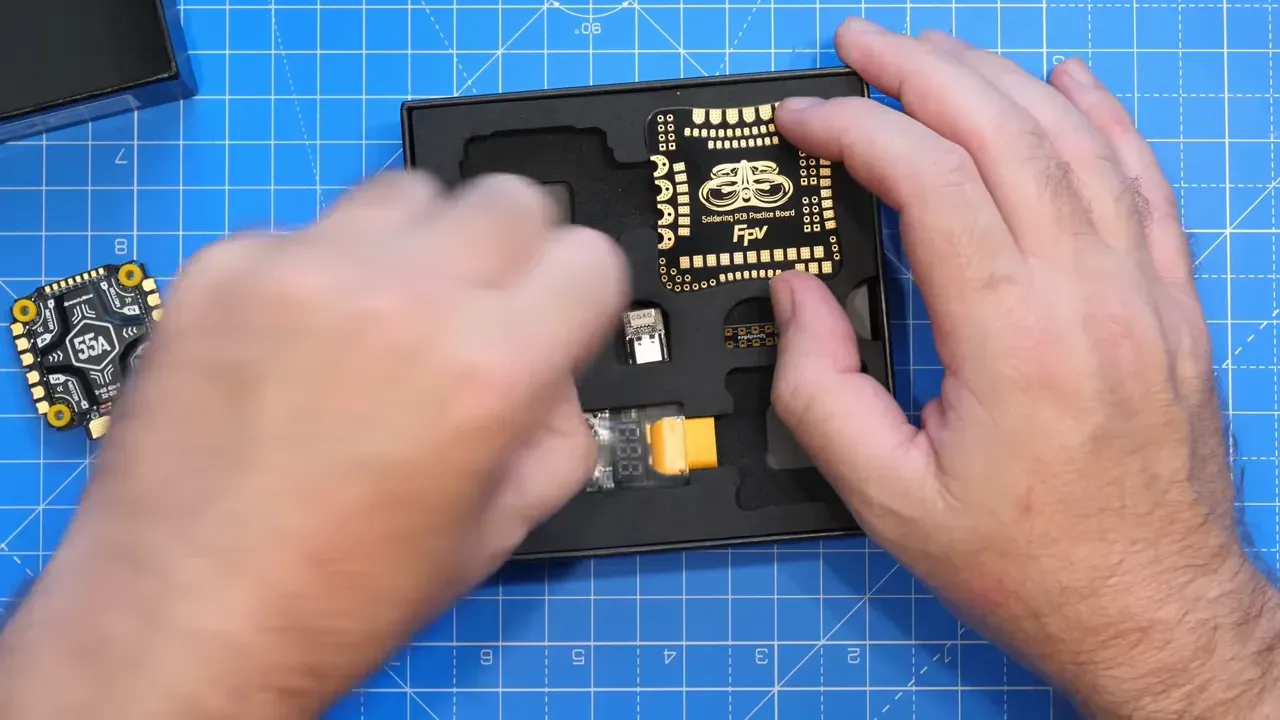 USB‑C connector shown on the controller