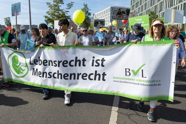 Prolife: Weil Leben Zukunft, Hoffnung, Liebe heißt