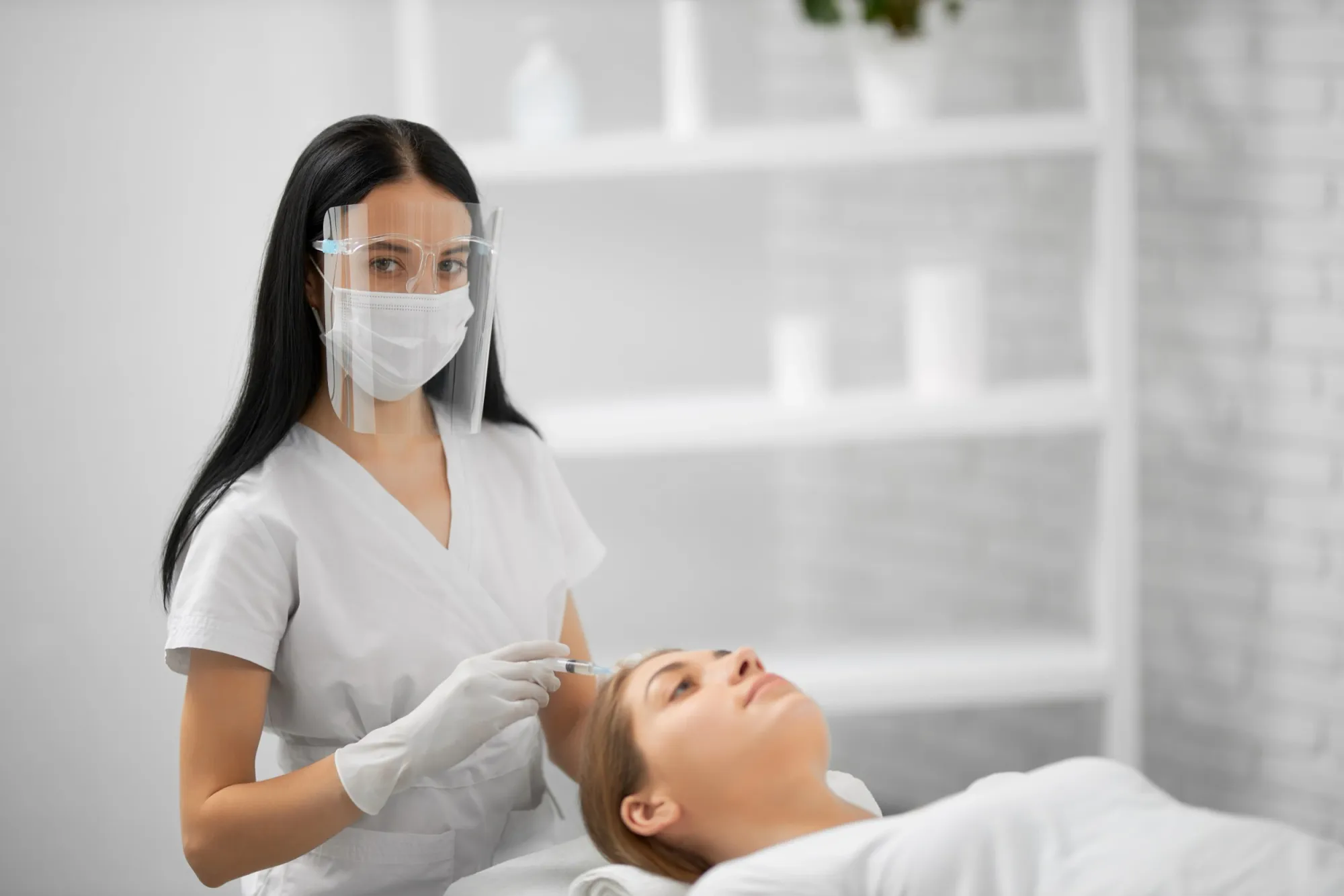 Técnico em Estética Pode Abrir Clínica?