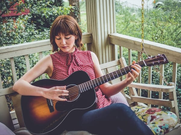Guitarist Molly Tuttle