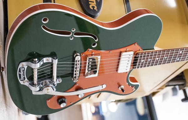 Veritas Portlander Guitar